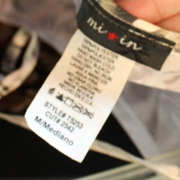 Satin Animal Print Blouse with V-Neckline - Picture 5 of 6